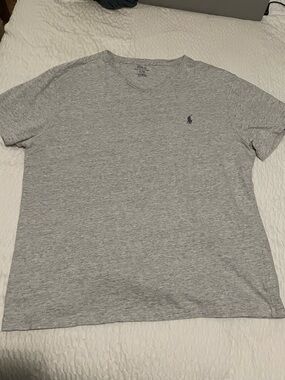 Polo Ralph Lauren Men's Heather Gray V-Neck Tee, Size L